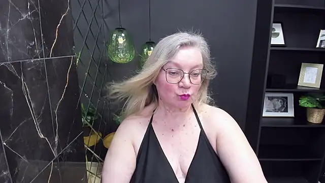 Snapshot of NataliMellow chatting on February 22, 7:25 pm NataliMellow online show from February 22, 7:25 pm