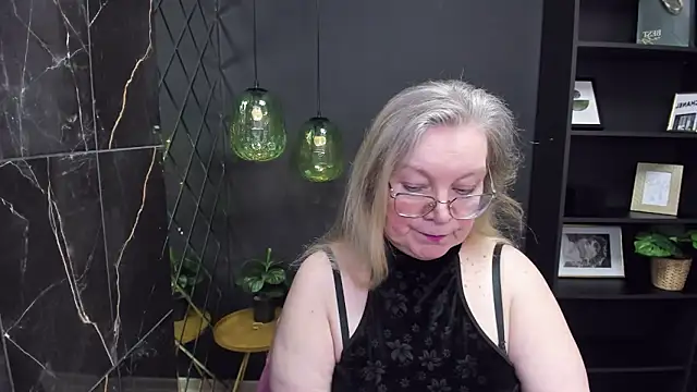 Snapshot of NataliMellow chatting on February 23, 4:13 pm NataliMellow online show from February 23, 4:13 pm