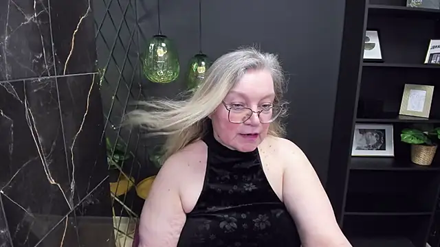 Snapshot of NataliMellow chatting on February 23, 7:17 pm NataliMellow online show from February 23, 7:17 pm