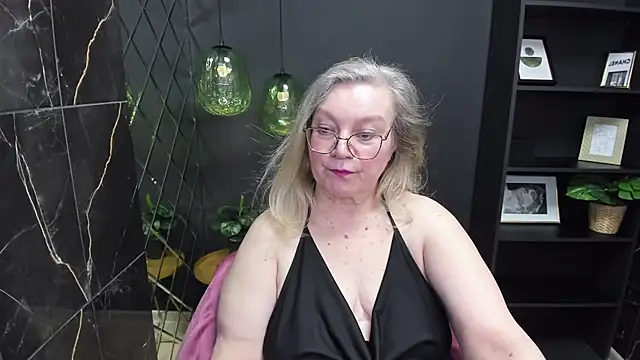 Snapshot of NataliMellow chatting on February 25, 7:25 pm NataliMellow online show from February 25, 7:25 pm