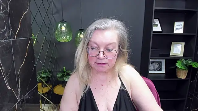 Snapshot of NataliMellow chatting on March 7, 4:22 pm NataliMellow online show from March 7, 4:22 pm