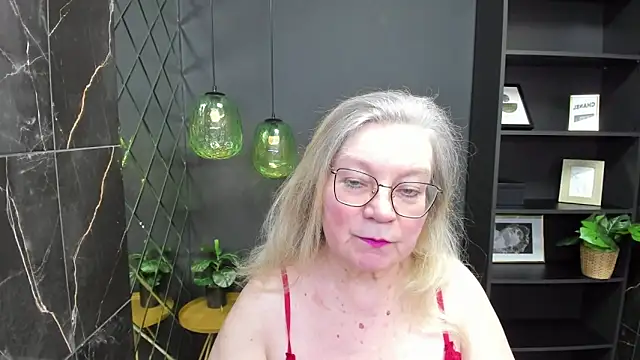 Snapshot of NataliMellow chatting on March 8, 1:14 pm NataliMellow online show from March 8, 1:14 pm