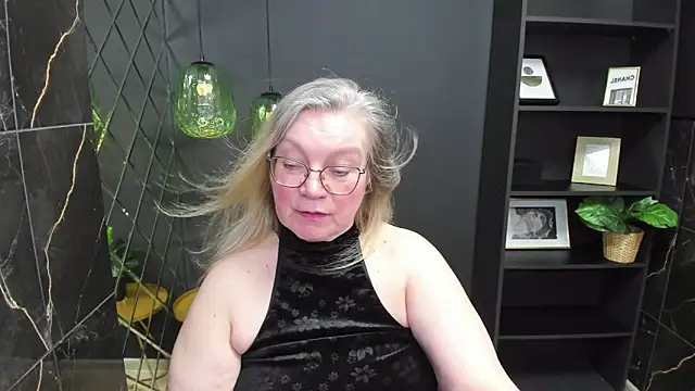 Snapshot of NataliMellow chatting on March 19, 7:17 pm NataliMellow online show from March 19, 7:17 pm