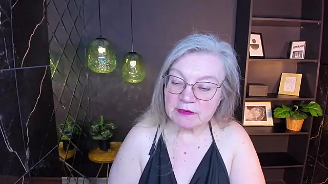 NataliMellow online show from May 6, 1:05 pm