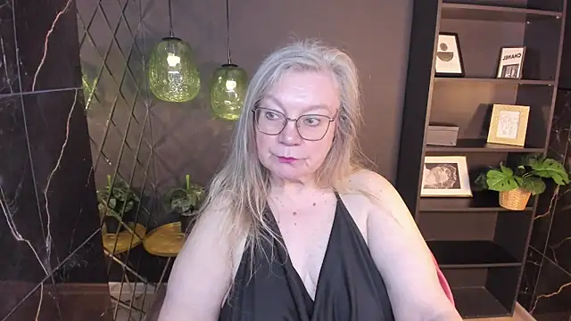 NataliMellow online show from May 11, 1:28 pm