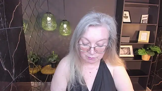 NataliMellow online show from May 11, 2:45 pm