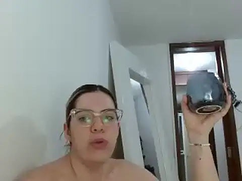 ashlymoon online show from December 22, 11:20 pm