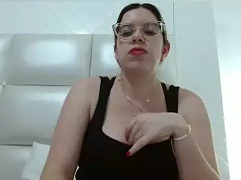 ashlymoon online show from January 4, 12:37 am
