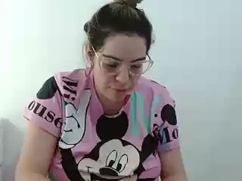 ashlymoon online show from January 9, 4:52 am