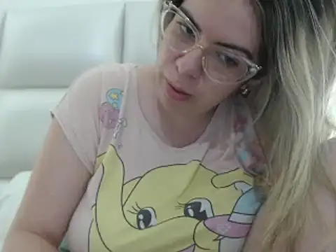 ashlymoon online show from March 21, 1:13 am