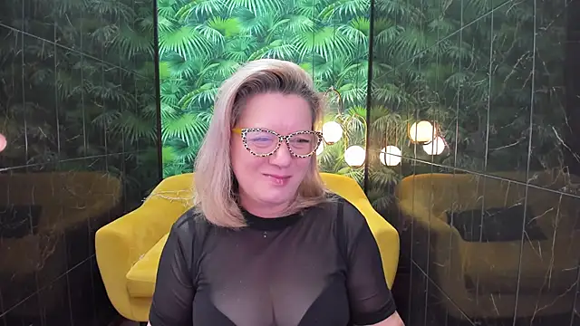 LeaPure online show from January 2, 5:14 am