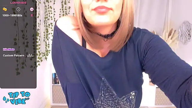 Snapshot of JillSpacey chatting on March 10, 1:45 am JillSpacey online show from March 10, 1:45 am