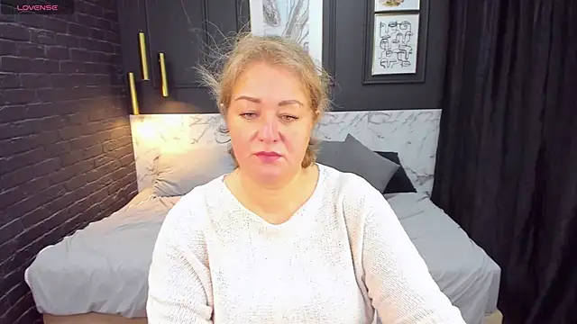 Snapshot of JenniferLight chatting on January 18, 1:08 pm JenniferLight online show from January 18, 1:08 pm