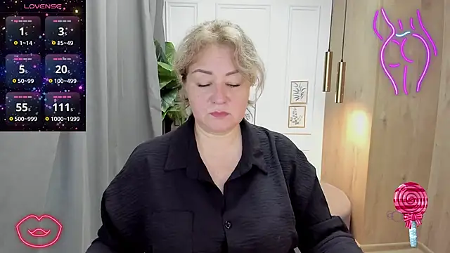 Snapshot of JenniferLight chatting on March 13, 5:22 am JenniferLight online show from March 13, 5:22 am