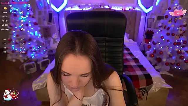 FoxyShy online show from December 19, 9:51 am