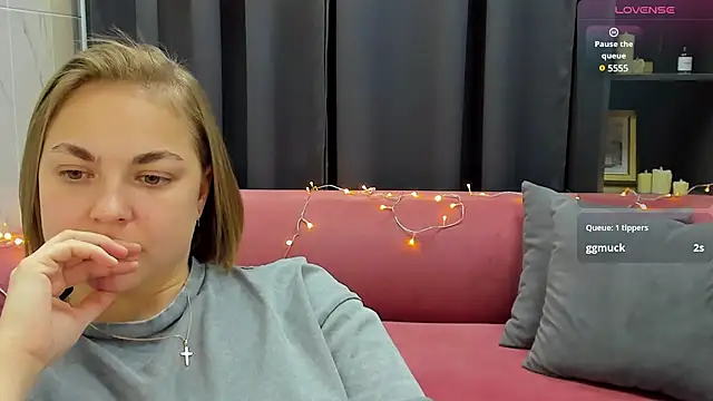 Snapshot of TataArdent chatting on January 14, 8:15 pm TataArdent online show from January 14, 8:15 pm