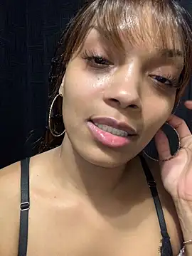 Rakiyahcharms online show from February 6, 3:55 am