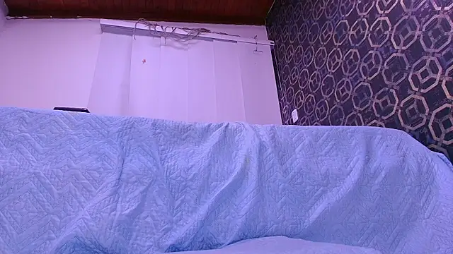 Snapshot of sarakaisy chatting on October 14, 12:06 pm sarakaisy online show from October 14, 12:06 pm