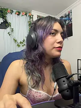 VaioletUwU online show from March 29, 2:33 am