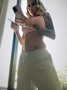 Snapshot of _Rapunzel_ chatting on September 19, 5:57 pm Rapunzel online show from September 19, 5:57 pm