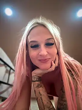 Snapshot of _Rapunzel_ chatting on October 8, 5:27 am Rapunzel online show from October 8, 5:27 am