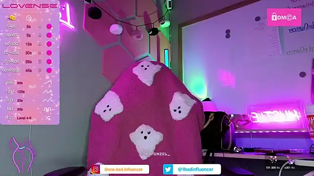 Snapshot of _Rapunzel_ chatting on October 9, 2:20 am Rapunzel online show from October 9, 2:20 am