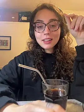 Snapshot of ladyturtle chatting on March 26, 8:58 pm ladyturtle online show from March 26, 8:58 pm