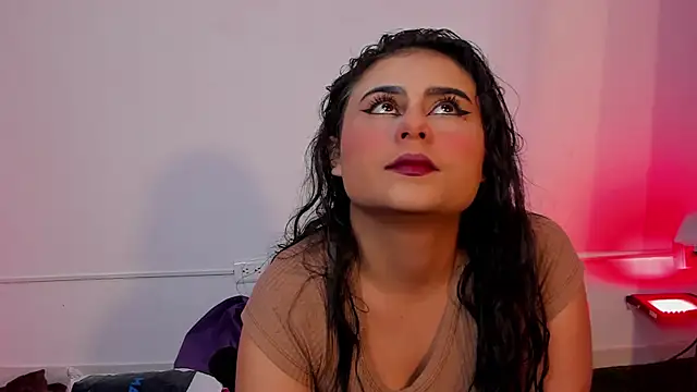 AbbyTaylorr online show from November 13, 8:41 pm