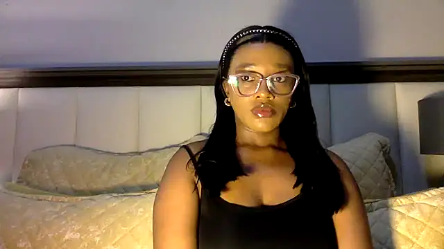 Snapshot of BOOTYBANGER24xx chatting on December 14, 12:55 am BOOTYBANGER24xx online show from December 14, 12:55 am