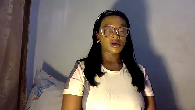 Snapshot of BOOTYBANGER24xx chatting on December 14, 6:56 am BOOTYBANGER24xx online show from December 14, 6:56 am