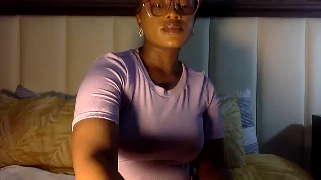 Snapshot of BOOTYBANGER24xx chatting on January 4, 9:54 am BOOTYBANGER24xx online show from January 4, 9:54 am