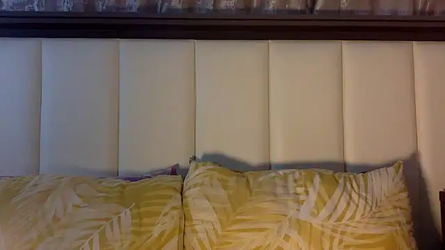 Snapshot of BOOTYBANGER24xx chatting on January 14, 8:20 am BOOTYBANGER24xx online show from January 14, 8:20 am