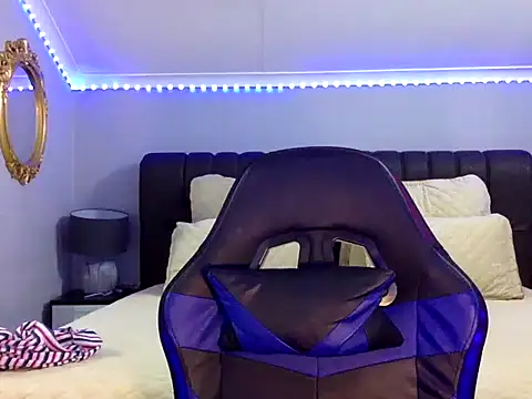 Snapshot of BOOTYBANGER24xx chatting on September 15, 1:16 am BOOTYBANGER24xx online show from September 15, 1:16 am