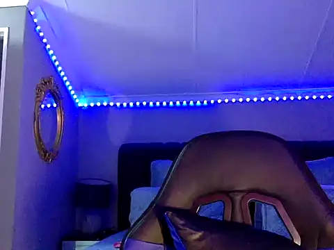 Snapshot of BOOTYBANGER24xx chatting on September 19, 1:51 am BOOTYBANGER24xx online show from September 19, 1:51 am