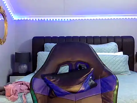 Snapshot of BOOTYBANGER24xx chatting on September 24, 2:48 am BOOTYBANGER24xx online show from September 24, 2:48 am