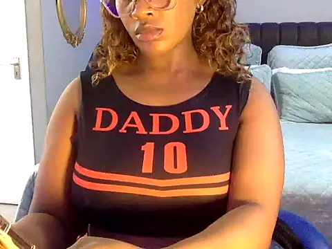 Snapshot of BOOTYBANGER24xx chatting on October 22, 3:01 pm BOOTYBANGER24xx online show from October 22, 3:01 pm