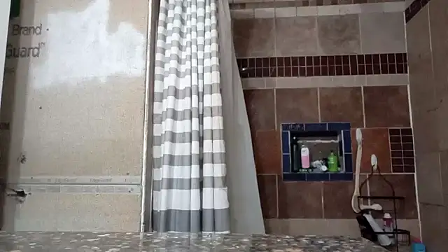 Snapshot of ThickDMatty@xh chatting on December 5, 5:37 am ThickDMattyxh online show from December 5, 5:37 am