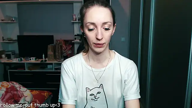 Natalimeowks online show from January 1, 12:33 pm
