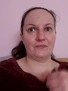 BustyLadyAlma online show from May 10, 6:40 am