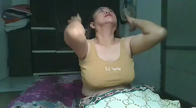 Kariebabe online show from February 20, 1:19 pm