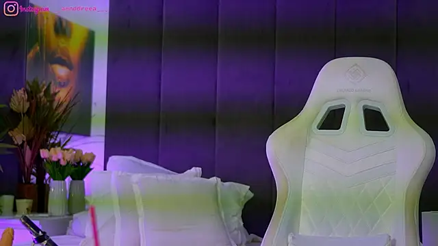 Snapshot of perfectt33n chatting on December 19, 4:58 pm perfectt33n online show from December 19, 4:58 pm