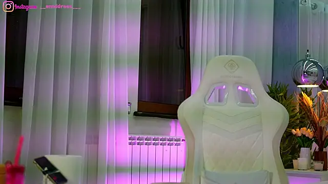 Snapshot of perfectt33n chatting on March 23, 2:43 pm perfectt33n online show from March 23, 2:43 pm