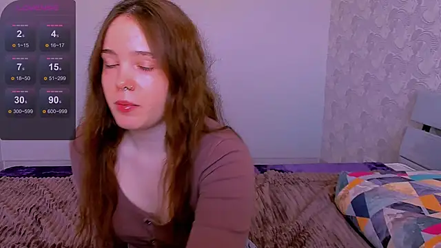 Janie JJ Curvie online show from May 20, 3:45 am