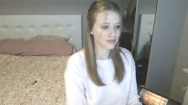 Snapshot of Neonstar chatting on February 23, 1:19 pm Neonstar online show from February 23, 1:19 pm