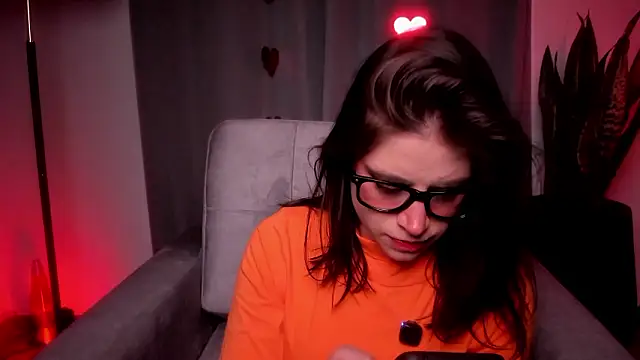 HazelKush online show from February 10, 10:58 pm