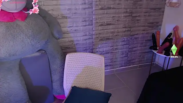 TinnaCobb online show from February 14, 1:41 pm