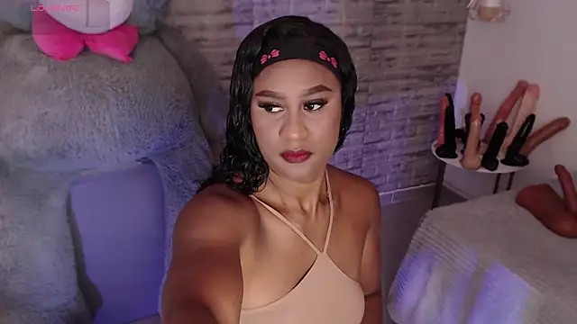 TinnaCobb online show from March 27, 4:07 pm