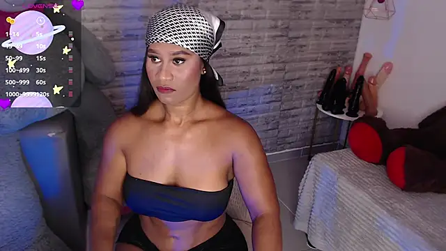 TinnaCobb online show from June 19, 4:22 pm