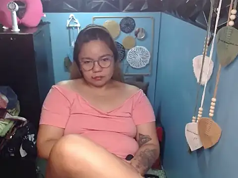 ambersmile online show from November 4, 12:10 am