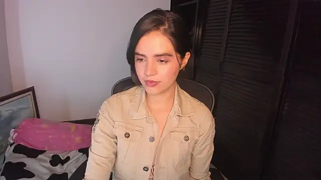 Snapshot of mia_collins_x chatting on September 11, 8:31 pm mia collins x online show from September 11, 8:31 pm
